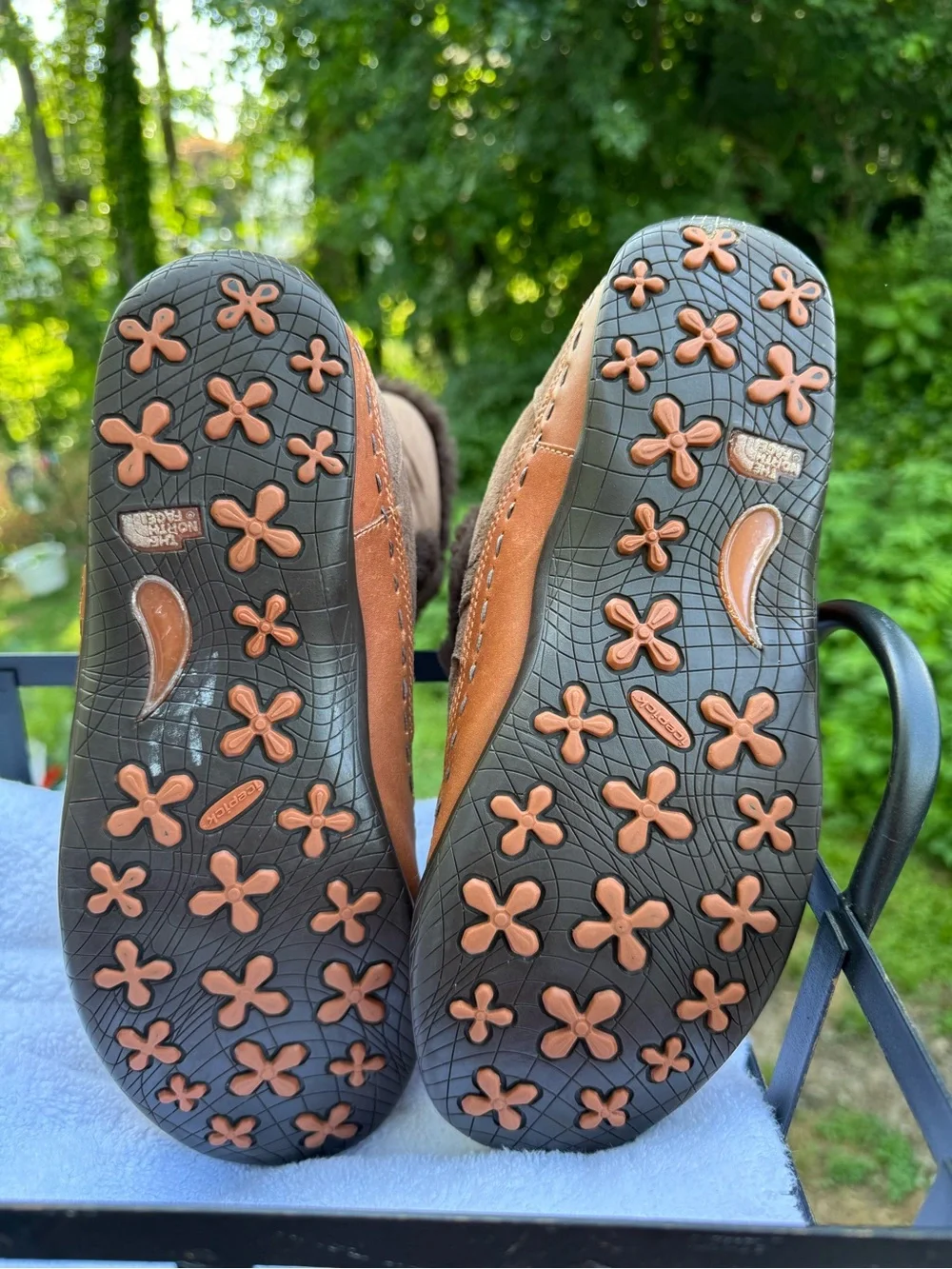 The North Face Abby II Brown Winter Boots Women's US size 9.5 Snowflake Design